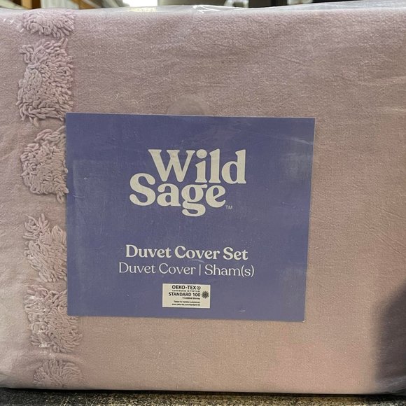 Brand new Wild Sage™ Michaela Tufted Triangles 2-Piece duvet set - Picture 2 of 2